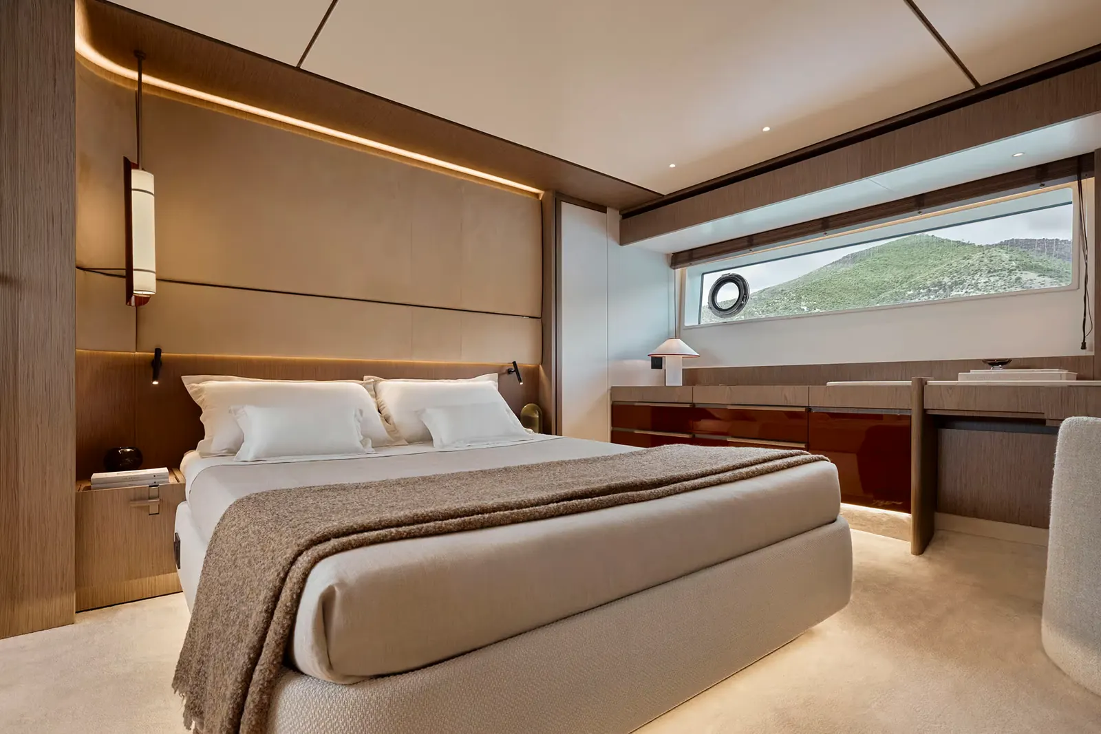 Bedroom cabin aboard Aqualis